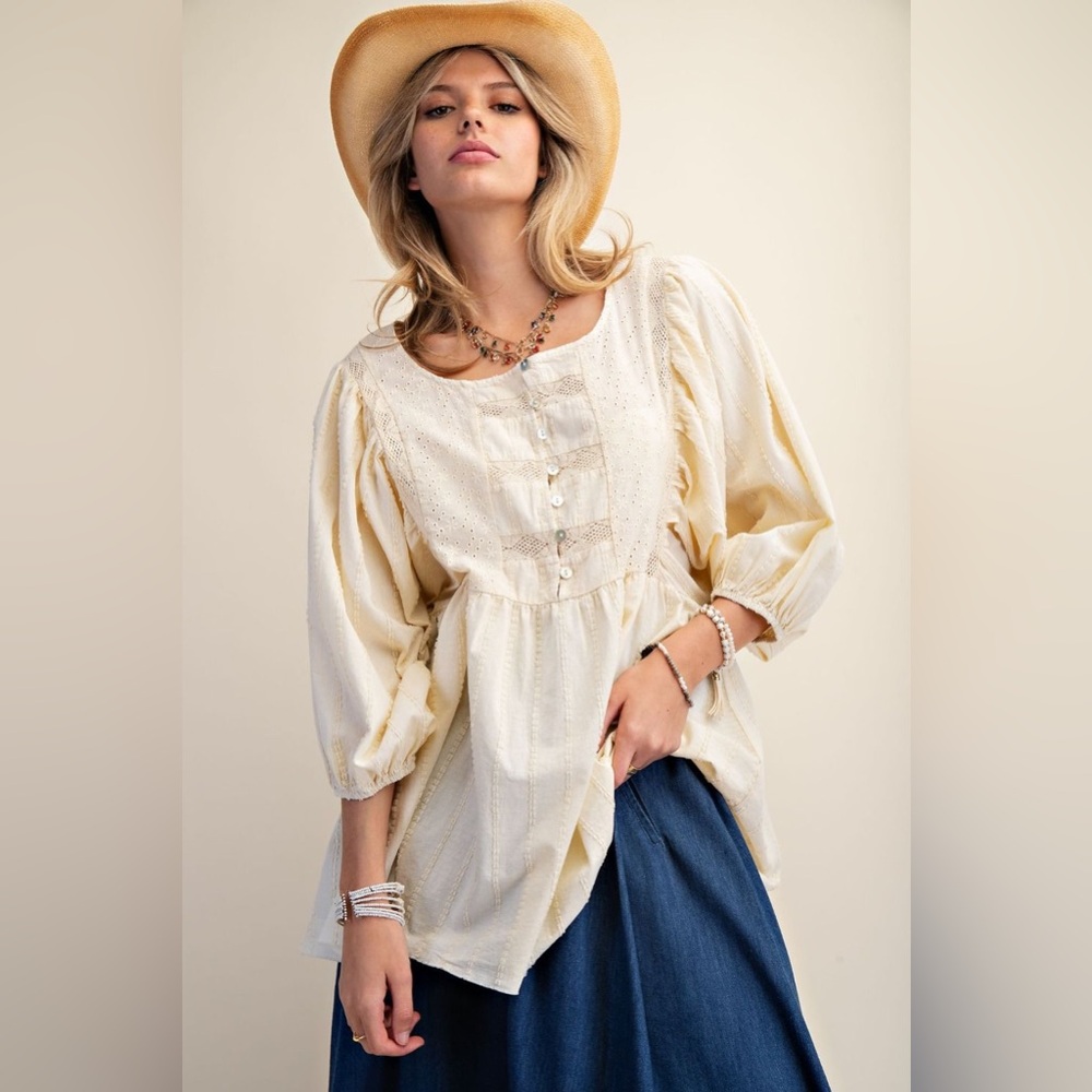 #88 easel Cream Eyelet Peasant Tunic